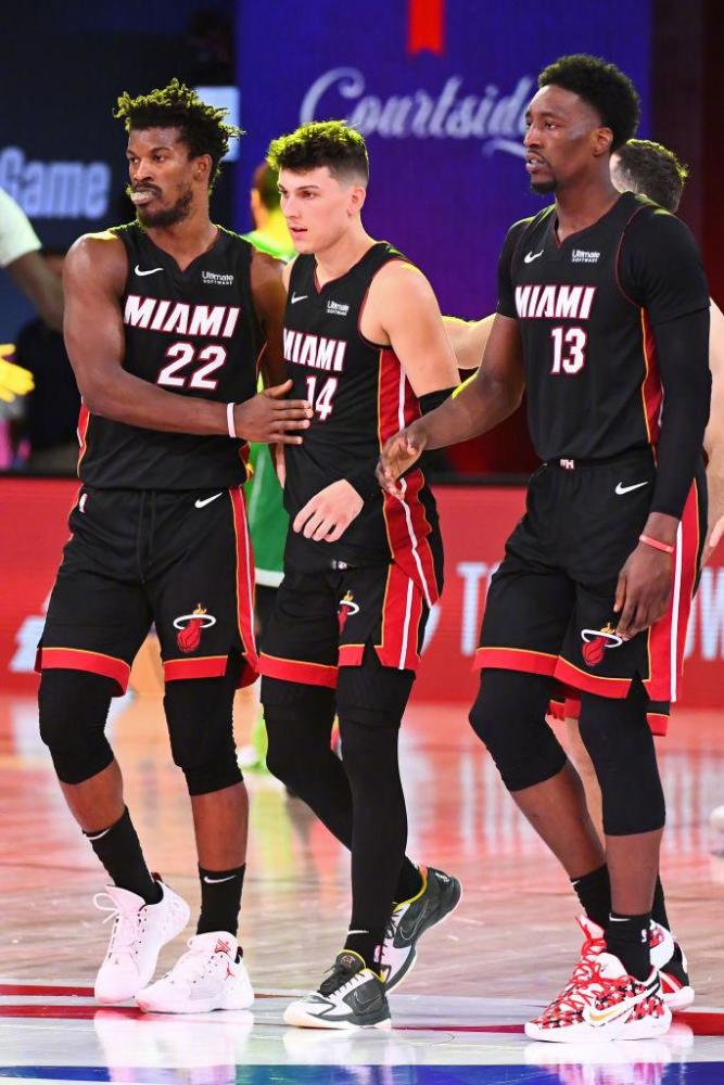 分紧凑的赛 分紧凑的赛