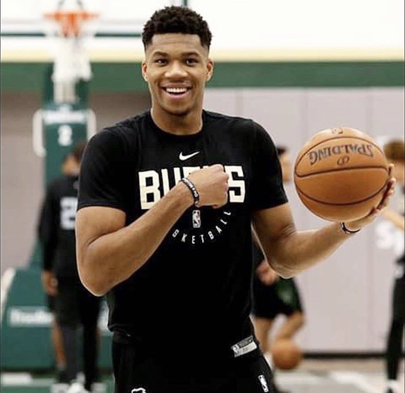 就在外界担 就在外界担